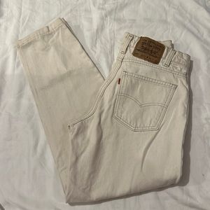 Levi’s cream jeans 550 30x32